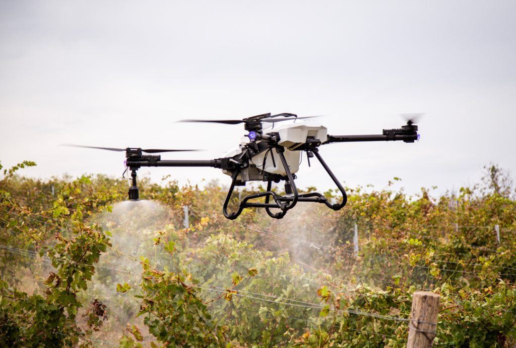dron rolniczy do oprysków