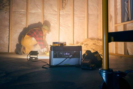 Goal Zero Yeti 1000 X (230V) Całkowicie bezwonna, maksymalnie cicha oraz bardzo mobilna stacja zasilania o bardzo dużej pojemności.